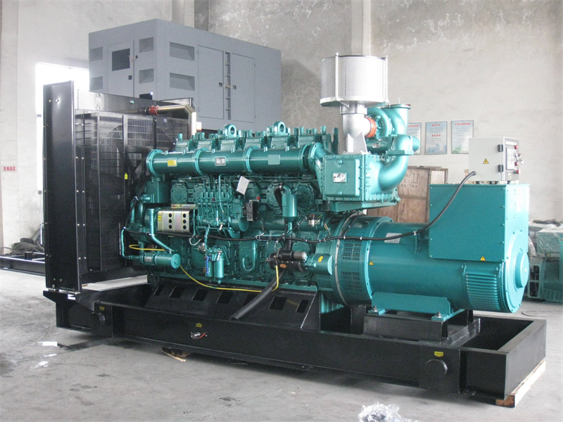 饶阳200KW 柴油发电机的油耗是多少?